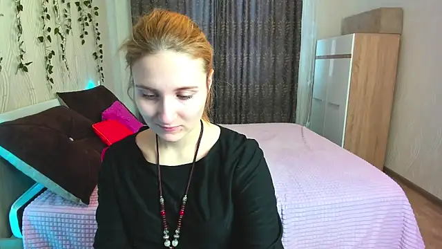 Snapshot of Miss_Elsa_ chatting on 02.17.25 Miss Elsa online show from 02.17.25