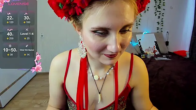 Snapshot of Miss_Elsa_ chatting on 03.08.25 Miss Elsa online show from 03.08.25