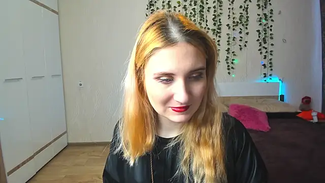 Snapshot of Miss_Elsa_ chatting on 03.14.25 Miss Elsa online show from 03.14.25