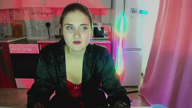 Snapshot of Miss_Elsa_ chatting on 10.25.25 Miss Elsa  online show from 10.25.25