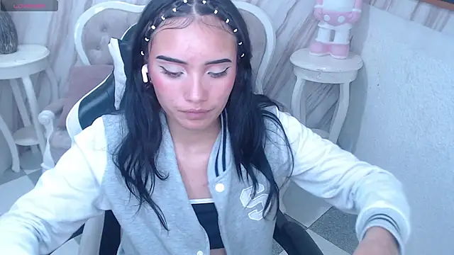  Esther Toro b online show from 03.19.25