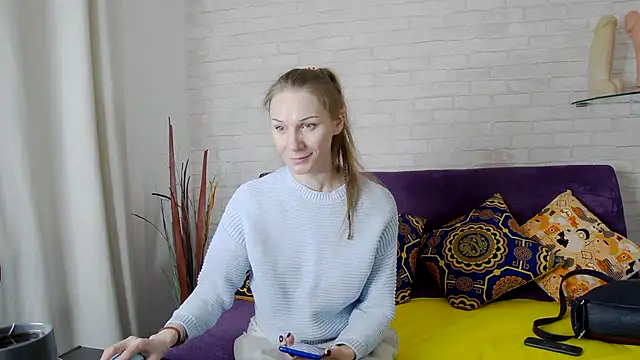 AmaliaMao online show from 12.21.24