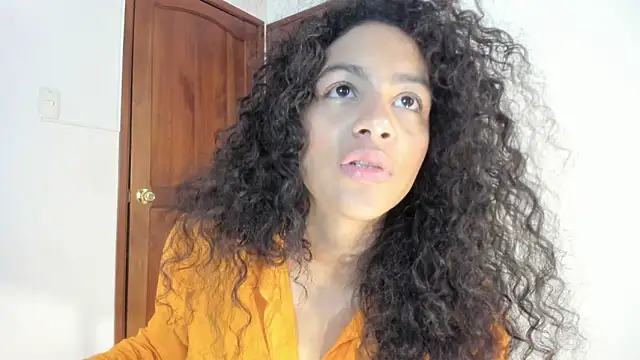 AntonellaHall  online show from 04.21.26