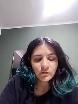 Snapshot of gigiqueen_18 chatting on 04.22.26 gigiqueen 18 online show from 04.22.26