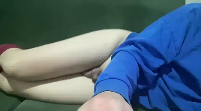 Snapshot of alarasissy chatting on 02.15.25 alarasissy online show from 02.15.25