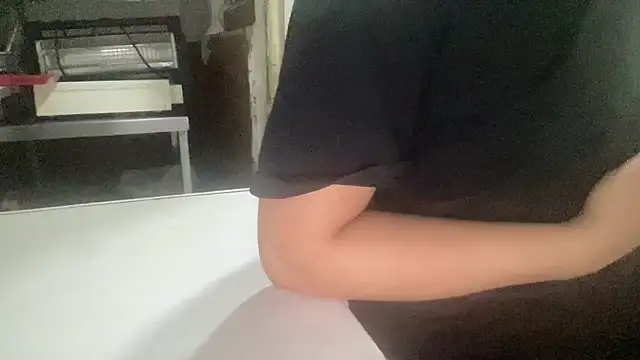 Snapshot of alarasissy chatting on 09.17.25 alarasissy online show from 09.17.25