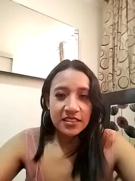 Snapshot of cami_victoria chatting on 12.04.24 cami victoria online show from 12.04.24