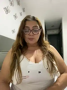 AntonellaAlondra4 online show from 03.06.25