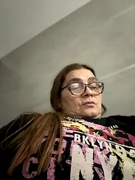 AntonellaAlondra4 online show from 11.16.25