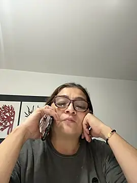 AntonellaAlondra4 online show from 04.12.26