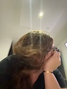 AntonellaAlondra4 online show from 04.14.26