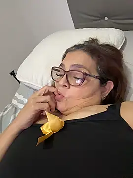 AntonellaAlondra4 online show from 04.18.26