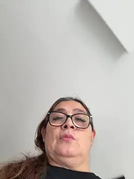 AntonellaAlondra4 online show from 05.26.26