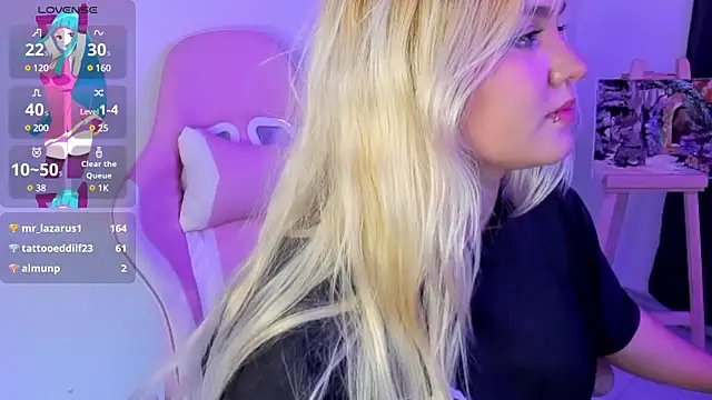 Snapshot of Pretty__zoe chatting on 02.11.25 Pretty  zoe online show from 02.11.25