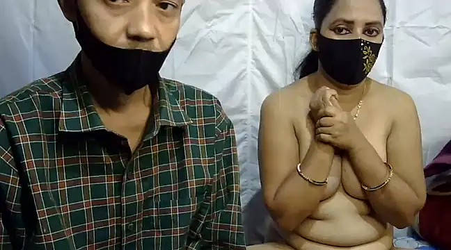 Snapshot of Pramila_Manish chatting on 12.15.24 Pramila Manish online show from 12.15.24