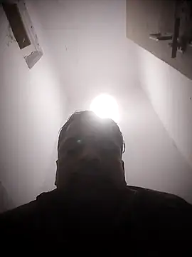 Snapshot of Sanjaysharmarbl chatting on 12.28.24 Sanjaysharmarbl online show from 12.28.24