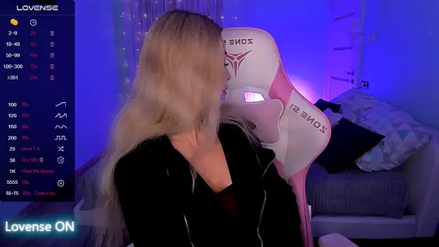 AdeleRoberts online show from 02.25.26