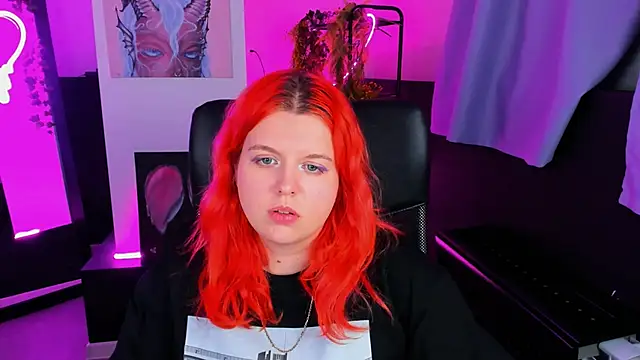 NielletaBlossom online show from 12.23.24