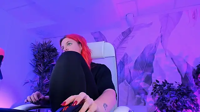 NielletaBlossom online show from 02.12.25