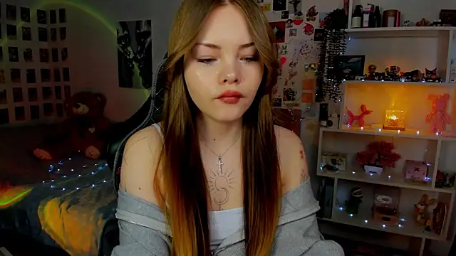 AkiraKatsu online show from 03.07.26