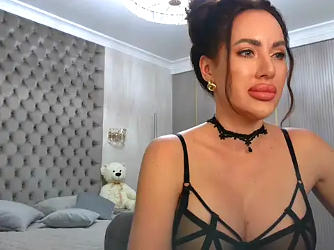 TianaPosh online show from 01.26.25