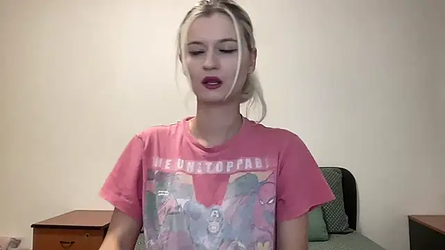 Onika Love online show from 09.27.25