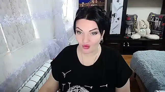 Lady Boom Wild  online show from 01.28.25