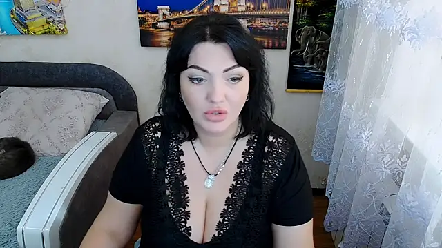 Lady Boom Wild  online show from 10.13.25