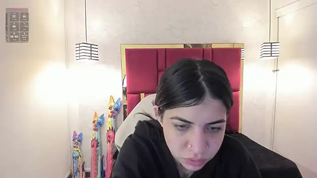 Violet m online show from 10.04.25