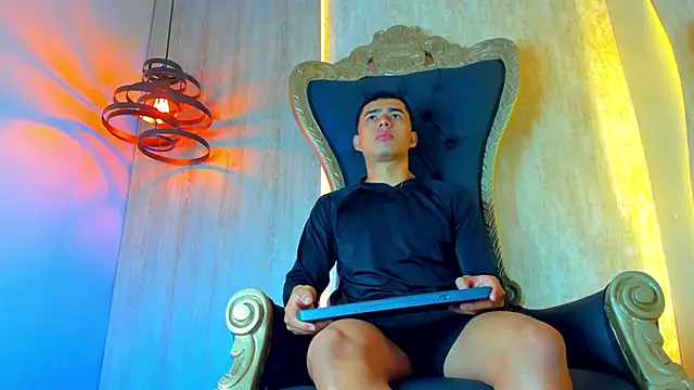 thaddeus king online show from 03.14.25