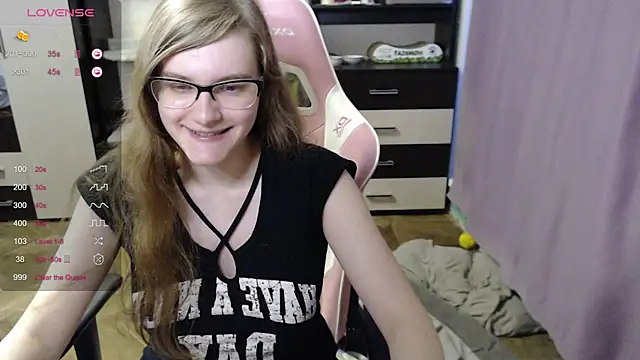 Tomato Tease online show from 10.16.25