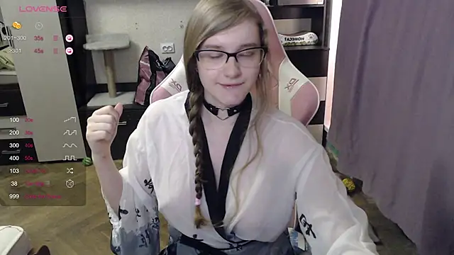 Tomato Tease online show from 10.21.25