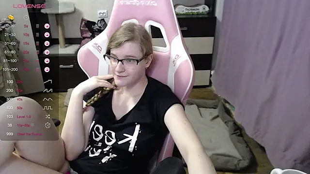 Tomato Tease online show from 10.27.25