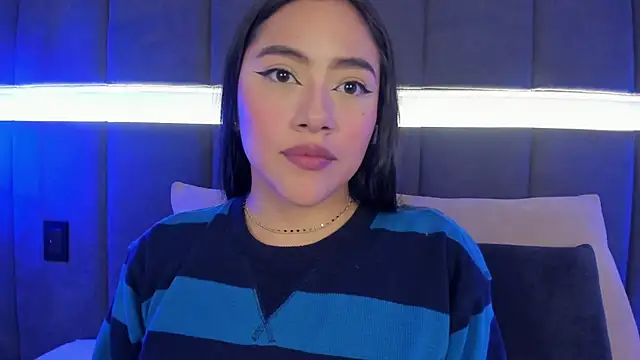 nicolle pierce online show from 01.22.25