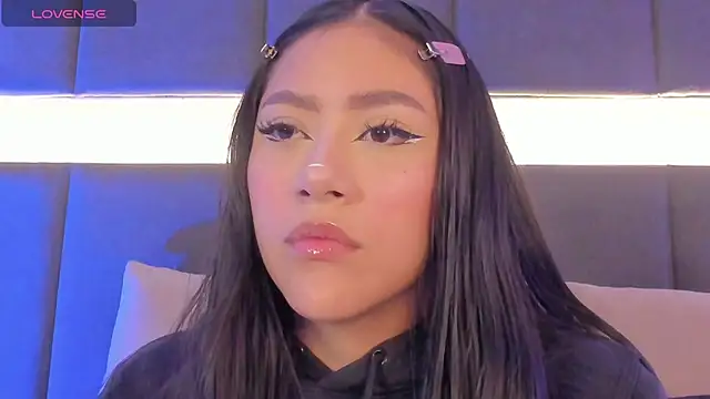 nicolle pierce online show from 03.08.25