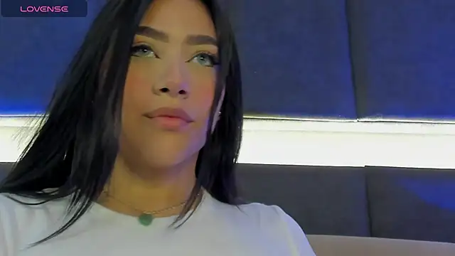 nicolle pierce online show from 03.19.25