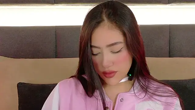 nicolle pierce online show from 10.16.25