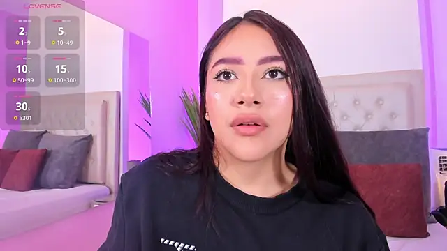 nicolle pierce online show from 04.16.26