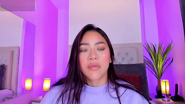 nicolle pierce online show from 05.14.26