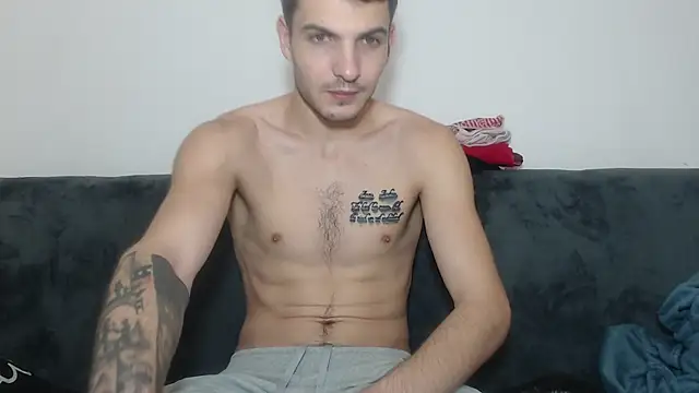 Snapshot of Your_perfect_boy chatting on 12.08.24 Your perfect boy online show from 12.08.24