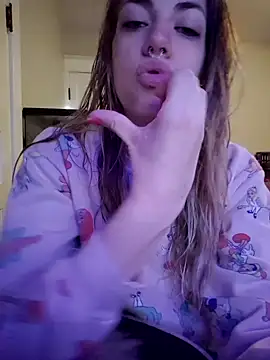 Snapshot of KSwonderland6 chatting on 02.14.25 KSwonderland6 online show from 02.14.25