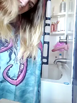 Snapshot of KSwonderland6 chatting on 02.21.25 KSwonderland6 online show from 02.21.25