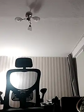 Snapshot of seniorVargas chatting on 11.01.25 seniorVargas online show from 11.01.25