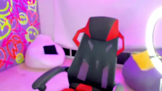 GEANNAROSE online show from 01.25.25