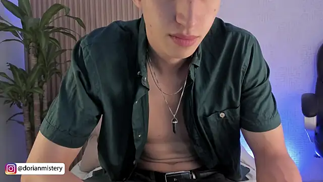 Dorianmistery2322  online show from 09.30.25