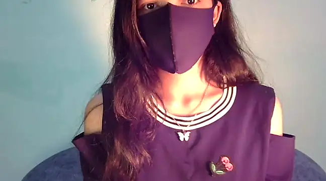 Cute Alaina online show from 01.19.25