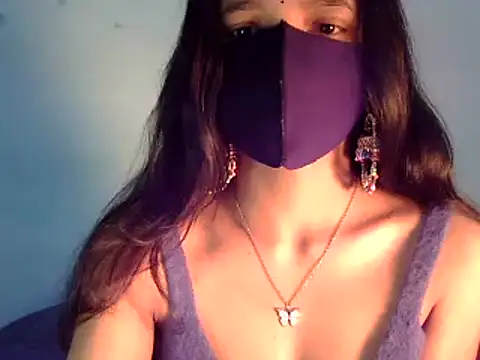 Cute Alaina online show from 01.27.25