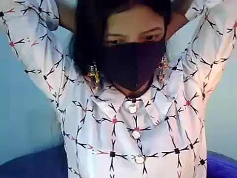 Cute Alaina online show from 02.14.25
