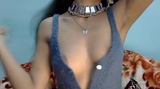 Cute Alaina online show from 02.24.25