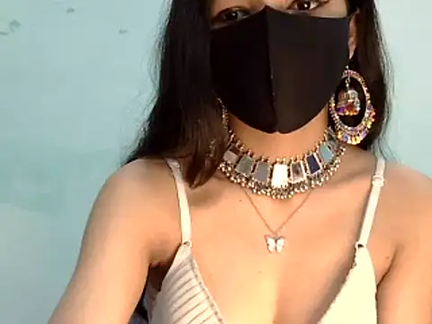 Cute Alaina online show from 02.27.25